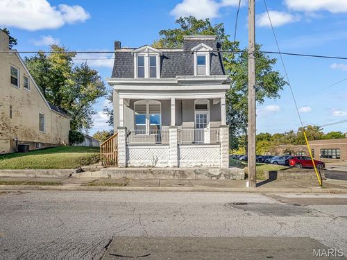 221 N 2nd St, Belleville, IL, 62220-1325 | Card Image