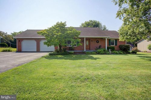 11078 Morgan Dr, Shippensburg, PA, 17257-8921 | Card Image