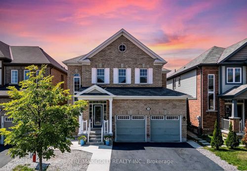 6 Feeder St, Brampton, ON, L7A4T8 | Card Image