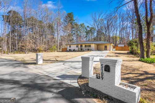 5109 Dogwood Hills Dr, Sugar Hill, GA, 30518-4623 | Card Image