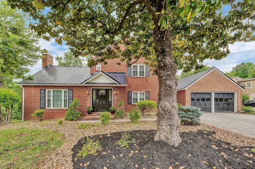 3289 Avenham Ave Sw, Roanoke, VA, 24014 | Card Image