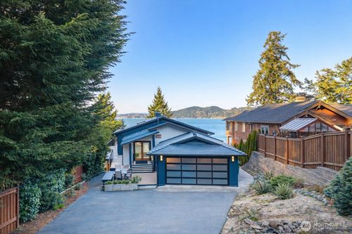 13884 Polaris Point Ln, Anacortes, WA, 98221-8523 | Card Image