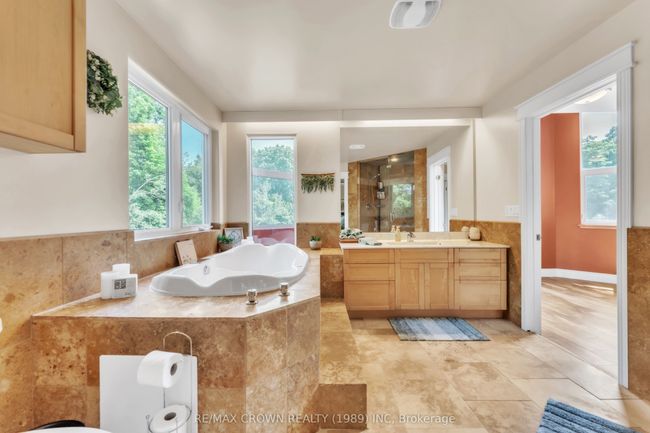 389 S River Rd, House other with 5 bedrooms, 3 bathrooms and 20 parking in Nipissing ON | Image 20