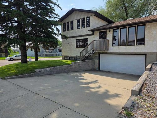2 Nichols Cres, Red Deer, AB, T4P1P6 | Card Image