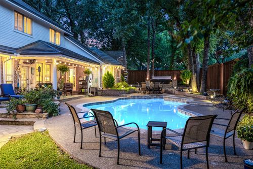 5000 Bridgewater Dr, Arlington, TX, 76017-2777 | Card Image