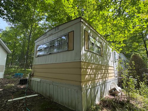152 Forest Trl, Leroy, MI, 49655-9511 | Card Image