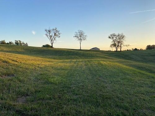 735 E Maple Leaf Rd, Maysville, KY, 41056-9070 | Card Image