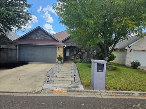 2400 Garden View Dr, Mission, TX, 78574-7919 | Card Image