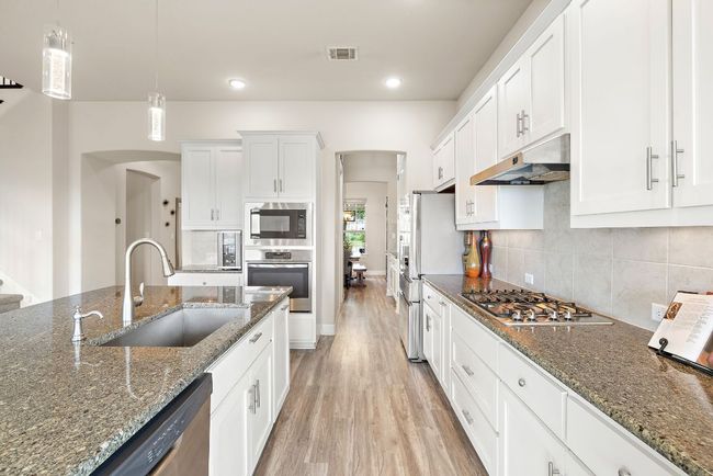1304 Positano Pass, House other with 4 bedrooms, 4 bathrooms and null parking in Leander TX | Image 9