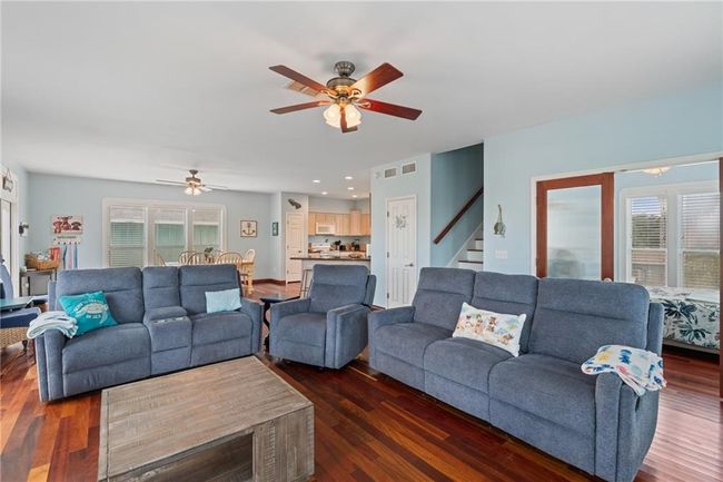 207 S 2 Nd St, House other with 4 bedrooms, 3 bathrooms and 6 parking in Rockport TX | Image 14