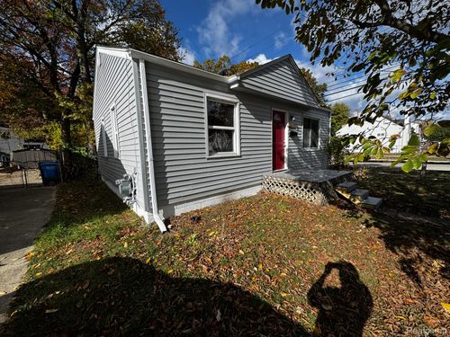 26475 Lorenz St, Madison Heights, MI, 48071-3755 | Card Image