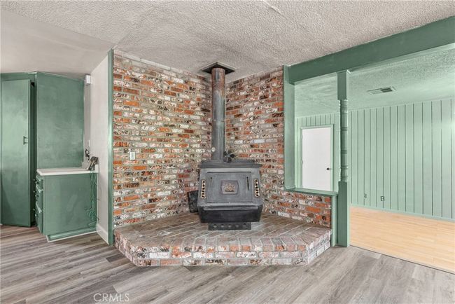 26865 Elizabeth Lake Rd, House other with 2 bedrooms, 2 bathrooms and 2 parking in Lake Hughes CA | Image 16