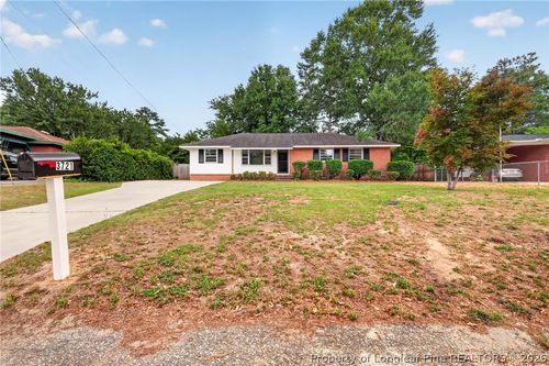 3721 Berger Dr, Fayetteville, NC, 28304-5044 | Card Image