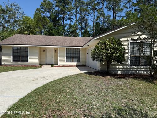 8161 Crosswind Rd, JACKSONVILLE, FL, 32244-5453 | Card Image