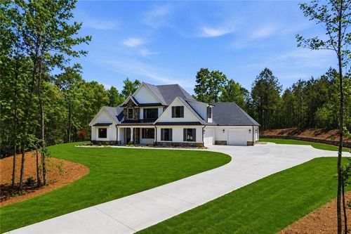466 Mount Olive Church Ln Ne, White, GA, 30184-3204 | Card Image