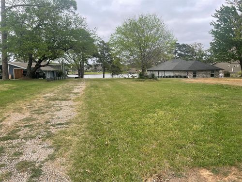134 Blackfoot Trl, Lake Kiowa, TX, 76240-9508 | Card Image