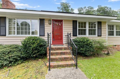 1101 S Walnut Dr, Smithfield, NC, 27577-3735 | Card Image