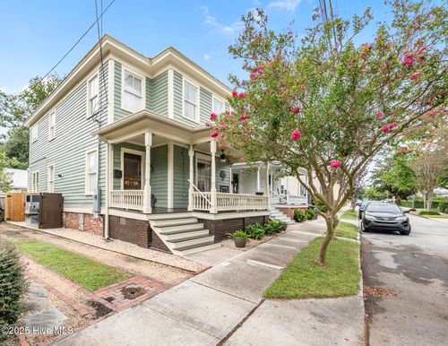 227 New St, New Bern, NC, 28560-4934 | Card Image