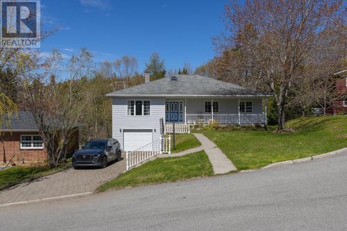 7 Viking Place, Corner Brook, NL, A2H6K8 | Card Image