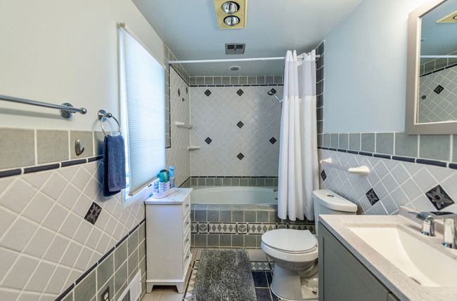 En-suite bathroom | Image 21