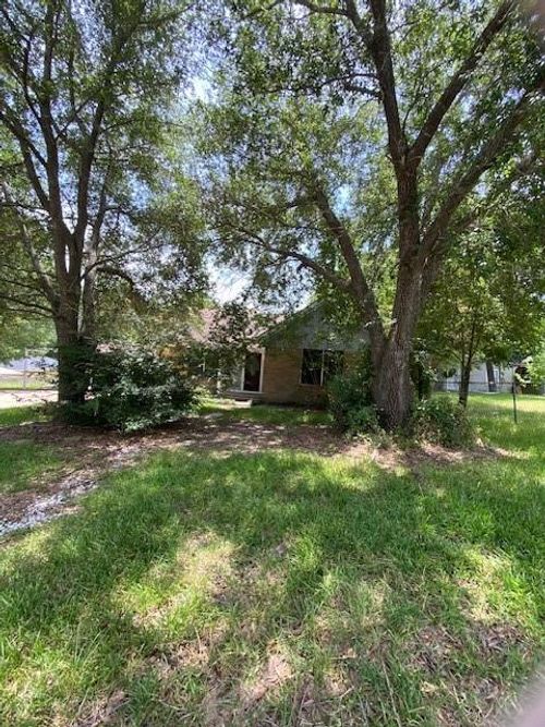 1425 15th St, Huntsville, TX, 77340-4429 | Card Image