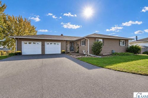 403 Valley View Dr, Courtland, MN, 56021-9731 | Card Image