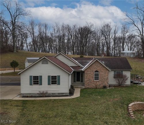 431 Scott Drive, Newcomerstown, OH, 43832 | Card Image