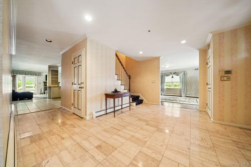 48 Westchester View Ln, White Plains, NY, 10607-1758 | Card Image