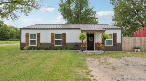 401 Grace Ave, Adair, OK, 74330-9700 | Card Image