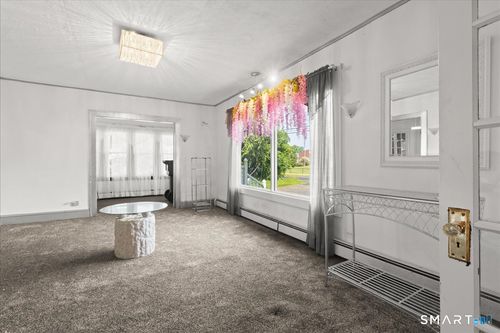 143 Bridge St, East Windsor, CT, 06088-9547 | Card Image