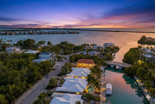 116 N Indies Dr, Duck Key, FL, 33050-3703 | Card Image