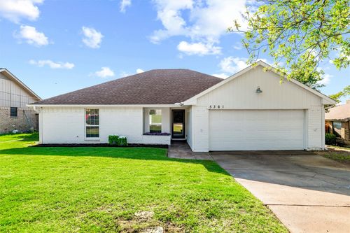 5361 Weddington Ct, Fort Worth, TX, 76133-5909 | Card Image