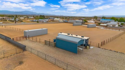 886 S San Pedro Rd, Golden Valley, AZ, 86413-8732 | Card Image