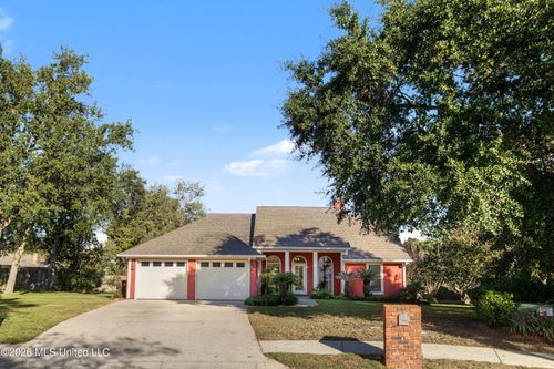2556 Conifer Ct, Biloxi, MS, 39531-2750 | Card Image