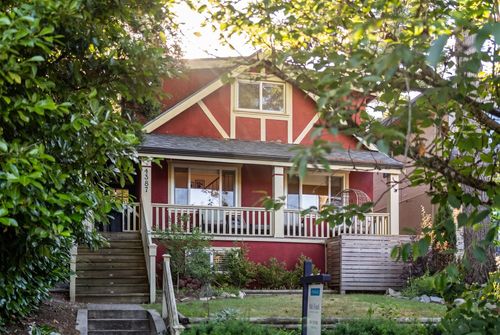 4387 St George St, Vancouver, BC, V5V4A3 | Card Image