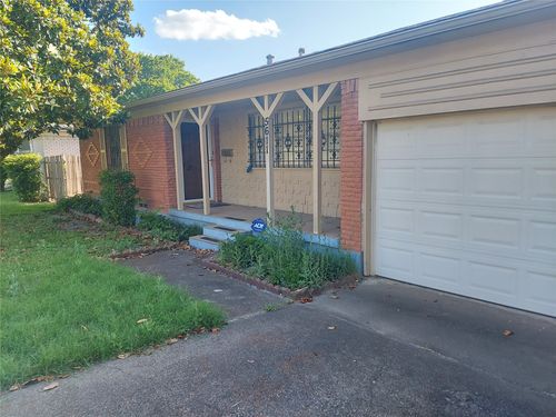 5611 Rocky Ridge Rd, Dallas, TX, 75241-1818 | Card Image
