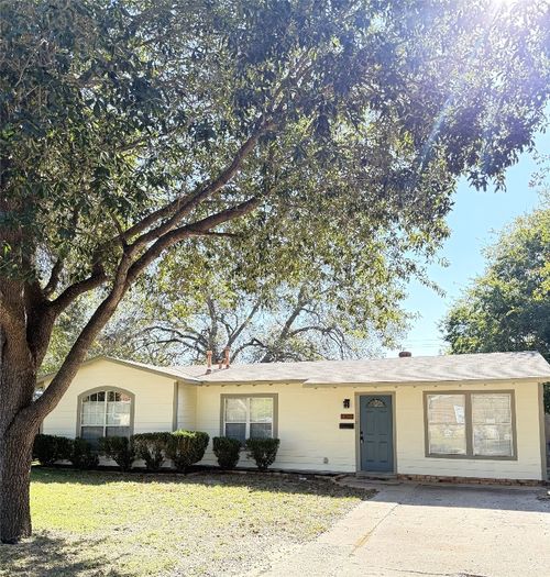 1403 Alcoa Ave, Rockdale, TX, 76567-2119 | Card Image