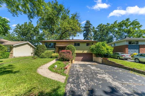 1916 E Yuma Ln, Mount Prospect, IL, 60056-1627 | Card Image