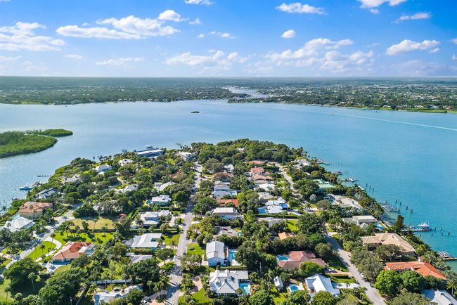 15 Middle Rd, House other with 3 bedrooms, 3 bathrooms and null parking in Sewalls Point FL | Image 8