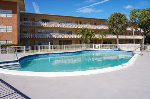 10-11855 Ne 19th Dr, North Miami, FL, 33181-2854 | Card Image