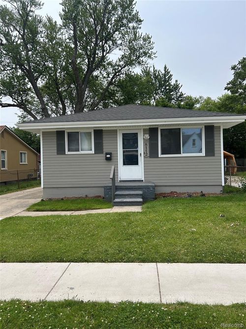 8112 Republic Ave, Warren, MI, 48089-5602 | Card Image