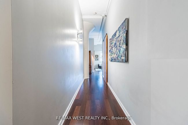 821 - 155 Dalhousie St, Condo with 2 bedrooms, 2 bathrooms and null parking in Toronto ON | Image 6