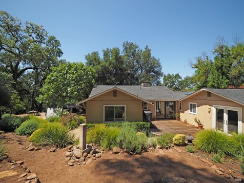22549 River Road, Geyserville, CA, 95441 | Card Image
