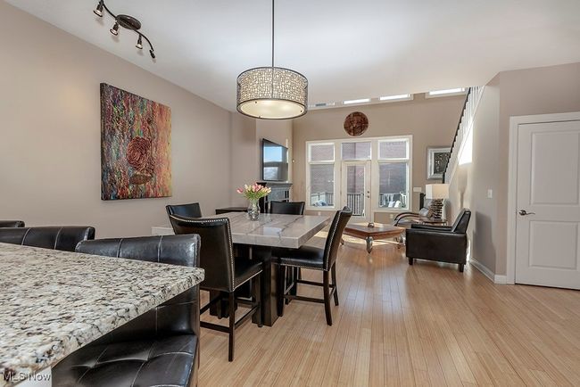 1374 Slate Ct, Condo with 4 bedrooms, 4 bathrooms and null parking in Cleveland Heights OH | Image 8