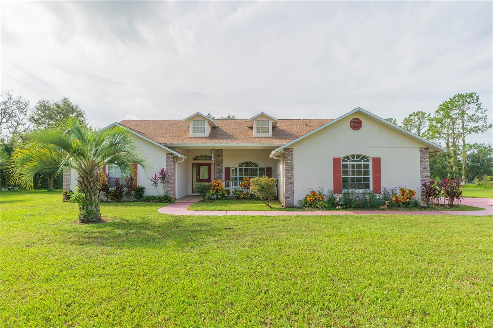 Huckelby Ln, San Antonio, FL 33576