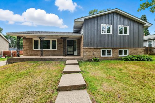 1027 Christensen Ave, West Saint Paul, MN, 55118-1634 | Card Image