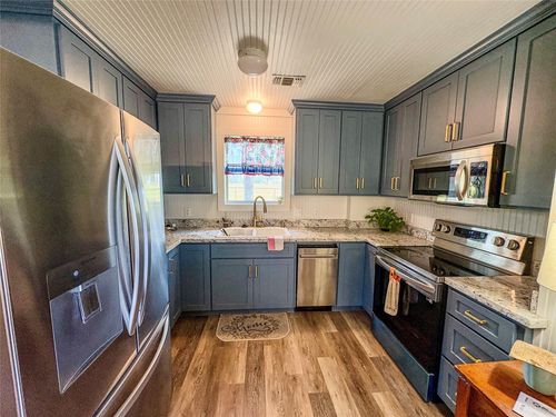 130 Sugar Hl, Carmine, TX, 78932-5239 | Card Image