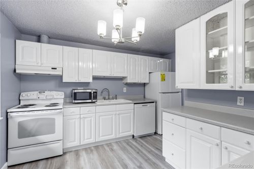 501-1008 N Corona St, Denver, CO, 80218-2960 | Card Image