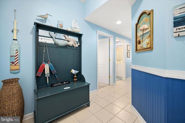UNIT-302 - 101 Williams St, Condo with 3 bedrooms, 2 bathrooms and null parking in CRISFIELD MD | Image 5