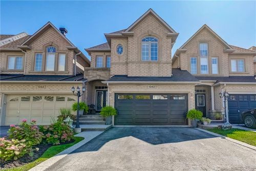 1242 Agram Dr, Oakville, ON, L6H7N9 | Card Image